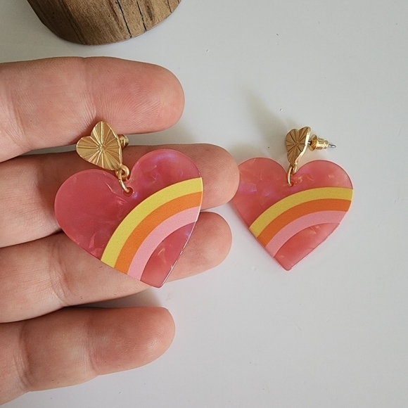 NEW Retro Pink Marble Heart Earrings - Picture 6 of 7
